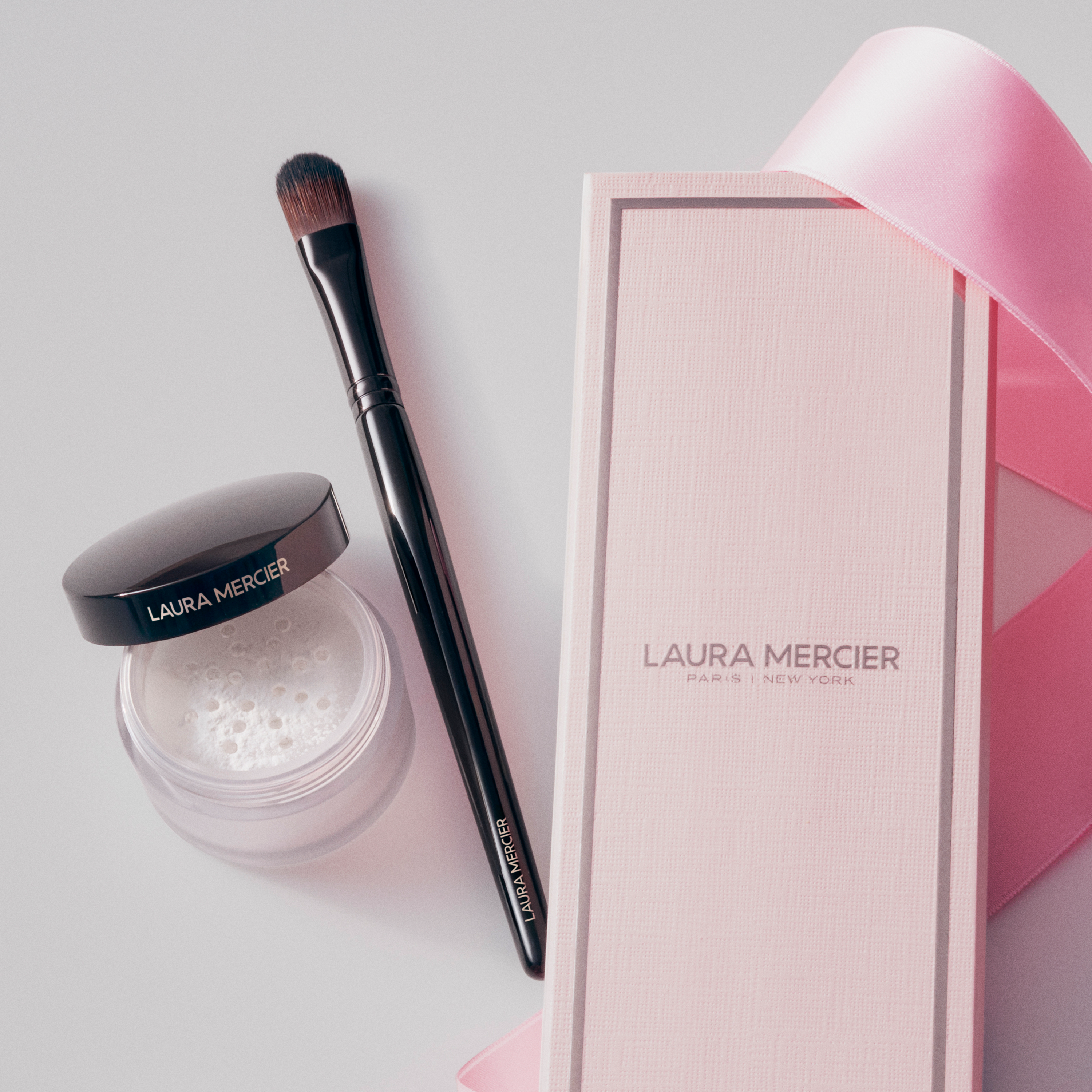 Awaken Your Eyes Secret Brightening Powder & Brush