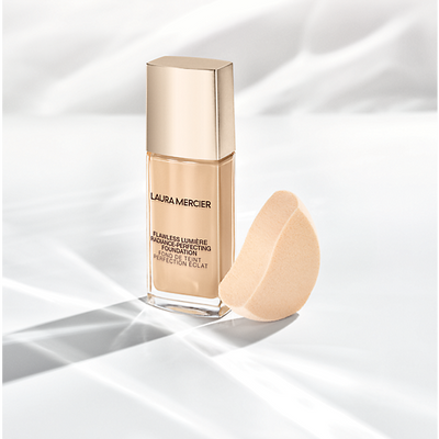 Flawless Lumière Foundation
