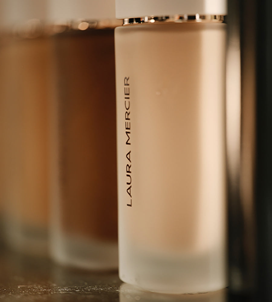 Real Flawless Weightless Perfecting Waterproof Foundation View 2