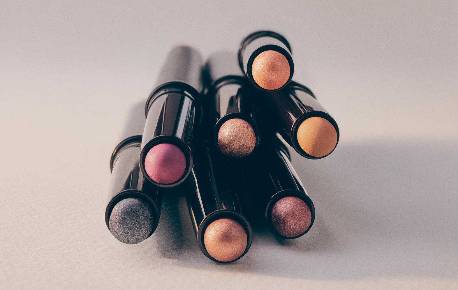 Laura's Holiday Atelier, Holiday Makeup Gifts | Laura Mercier
